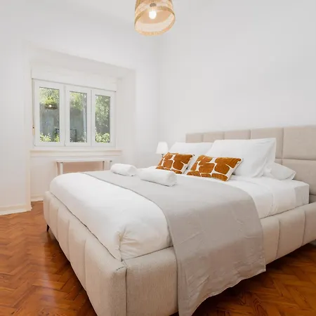 3db- Walk Everywhere From Bright And Stylish In An Exceptional Location Lisboa